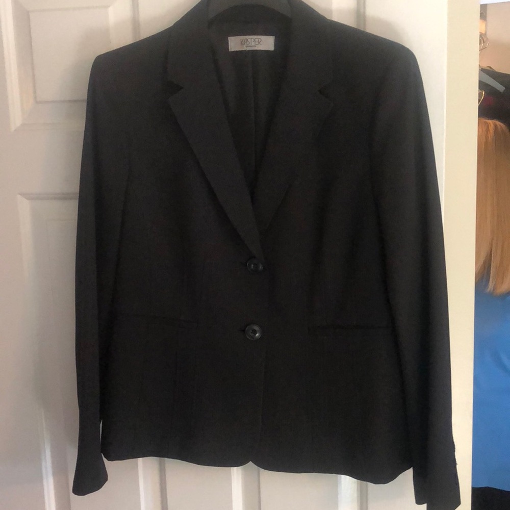 Kasper Women’s Suit Black Pinstripe Jacket w/pants